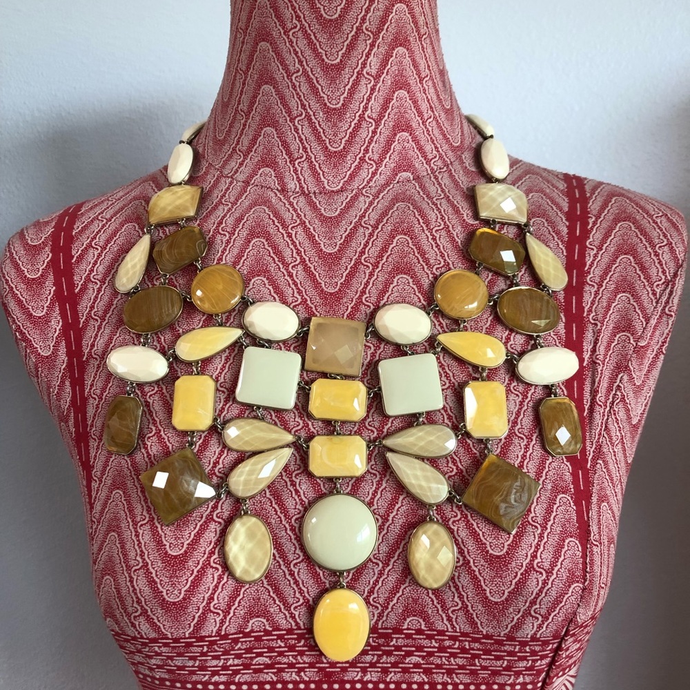 Banana republic necklace